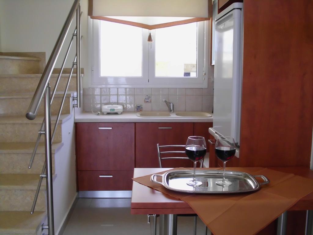 Villa Christine - Maisonettes With Fireplace Aliveri Ngoại thất bức ảnh