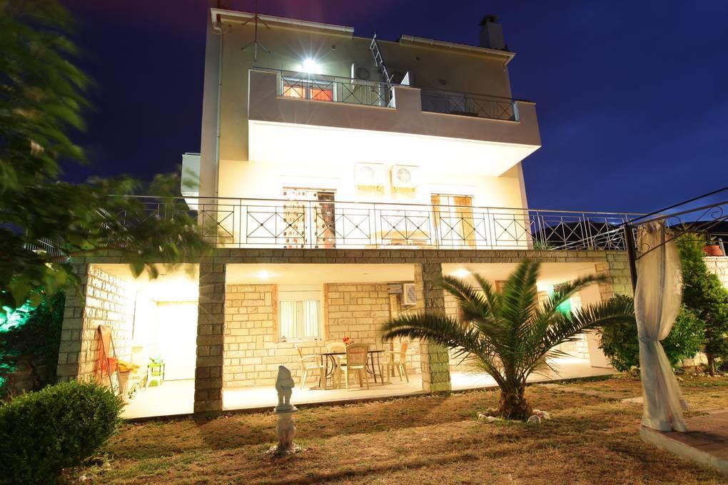 Villa Christine - Maisonettes With Fireplace Aliveri Ngoại thất bức ảnh
